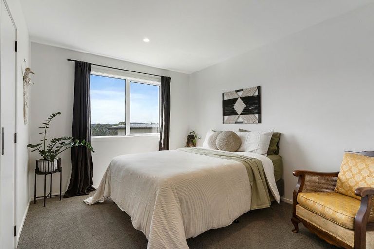 Photo of property in 16 Manatu Close, Whangamata, 3691