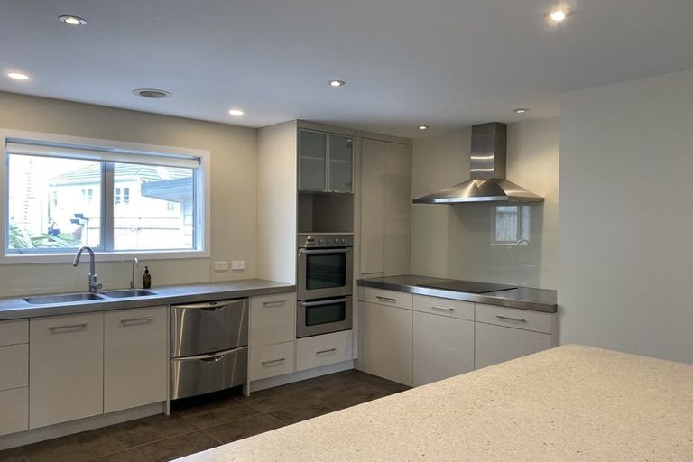 Photo of property in 144 Homebush Road, Khandallah, Wellington, 6035