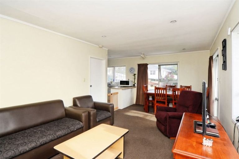Photo of property in 3/41 Mason Street, New Lynn, Auckland, 0600