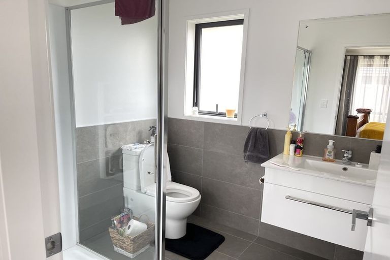 Photo of property in 12 Tawhiti Road, Pukekohe, 2120