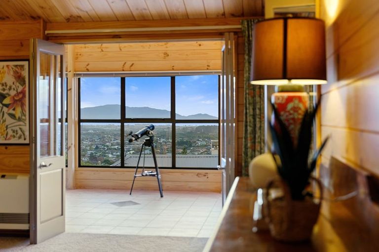 Photo of property in 53d Kotare Street, Waikanae, 5036