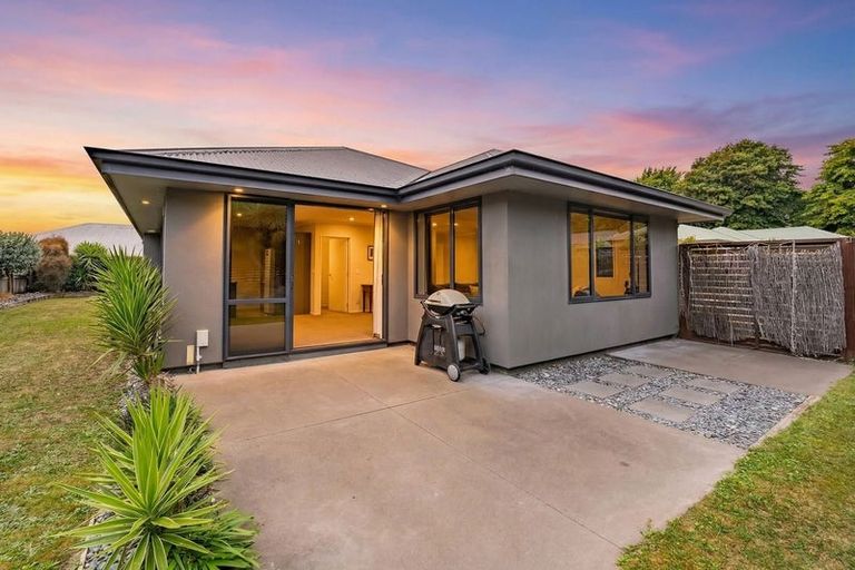 Photo of property in 79 Fergusson Street, Stoke, Nelson, 7011