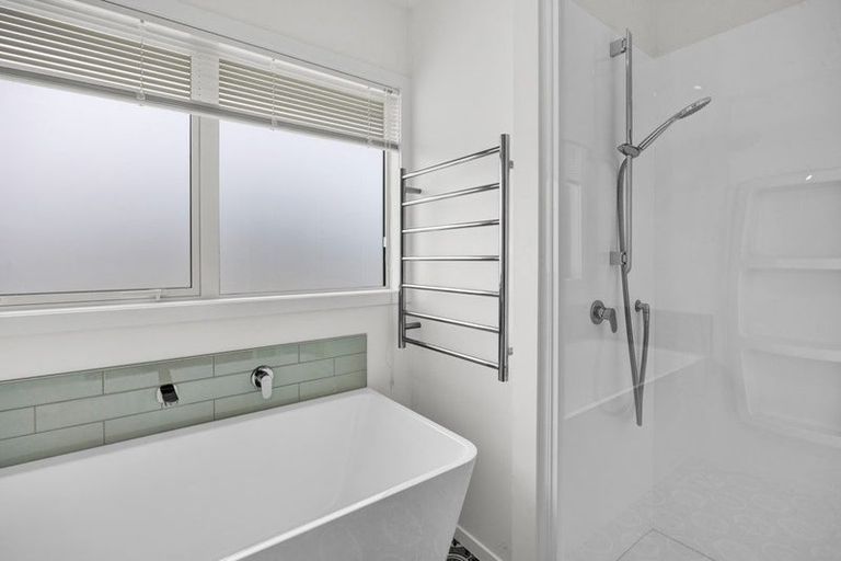 Photo of property in 4 Maralyn Place, Bell Block, New Plymouth, 4312