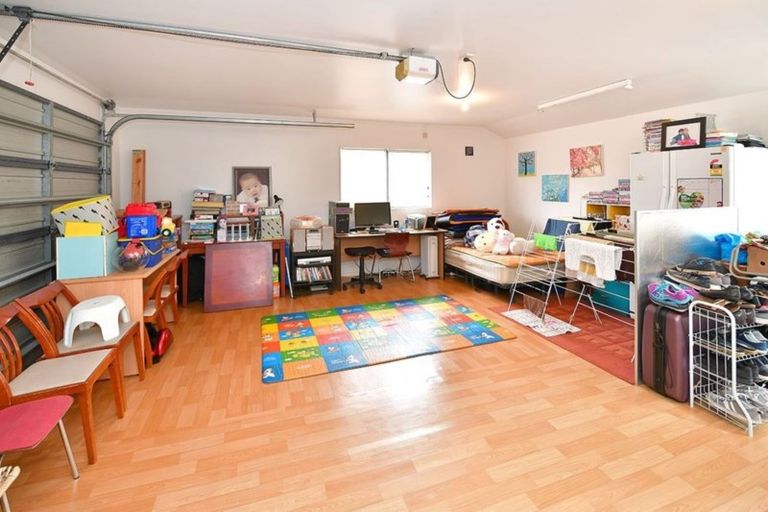 Photo of property in 1/6 Knott Road, Stanmore Bay, Whangaparaoa, 0932