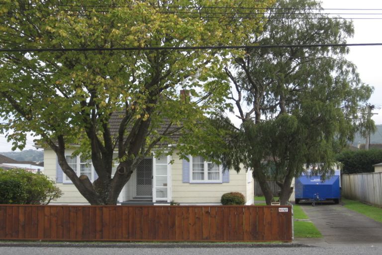 Photo of property in 261 Naenae Road, Naenae, Lower Hutt, 5011