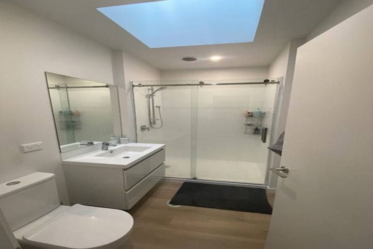 Photo of property in 2/14 Mitcham Avenue, Forest Lake, Hamilton, 3200