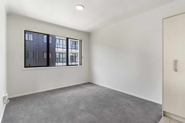 Photo of property in 9/130 Stancombe Road, Flat Bush, Auckland, 2016