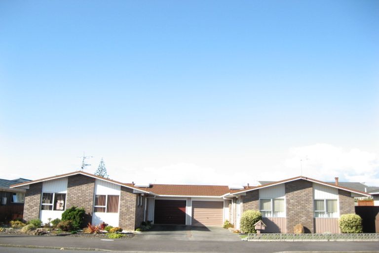 Photo of property in 27 Beach Street, Fitzroy, New Plymouth, 4312