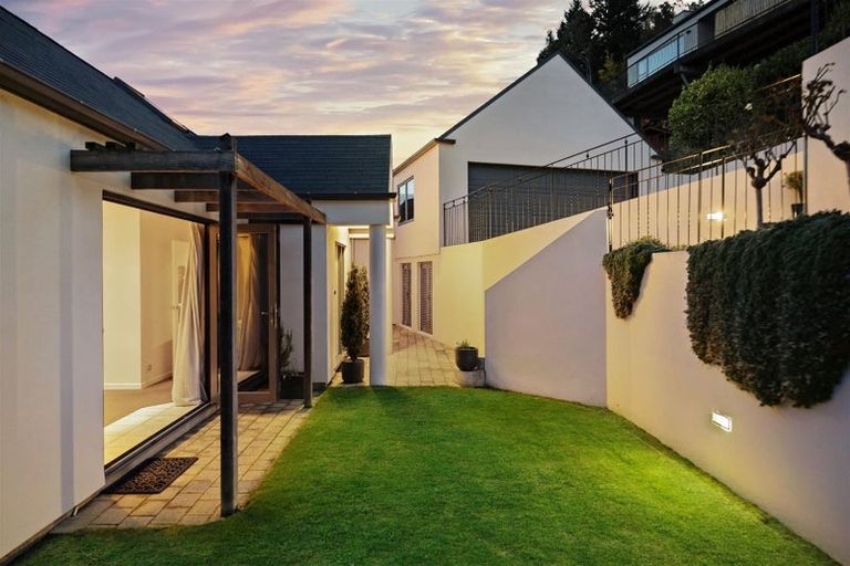 Photo of property in 94 Hensman Road, Queenstown, 9300