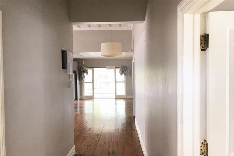 Photo of property in 10 Fifth Avenue, Mount Albert, Auckland, 1025