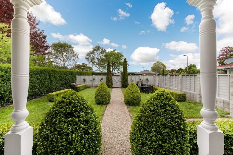 Photo of property in 155 Victoria Street, Cambridge, 3434