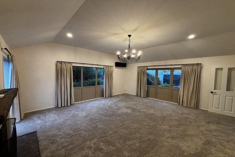 Photo of property in 361 Tukapa Street, Hurdon, New Plymouth, 4310