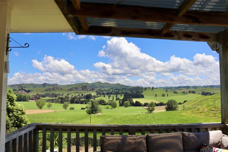 Photo of property in 71 Pukeokahu Road, Taoroa Junction, Taihape, 4793