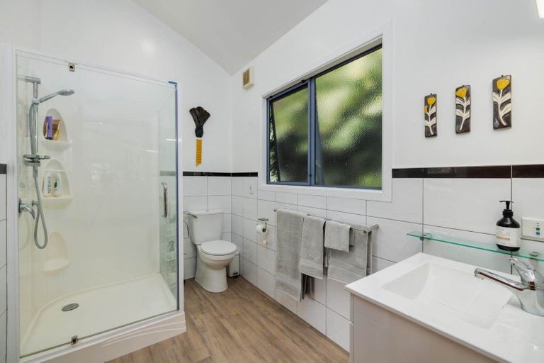 Photo of property in 22 Riverview Road, Kerikeri, 0230