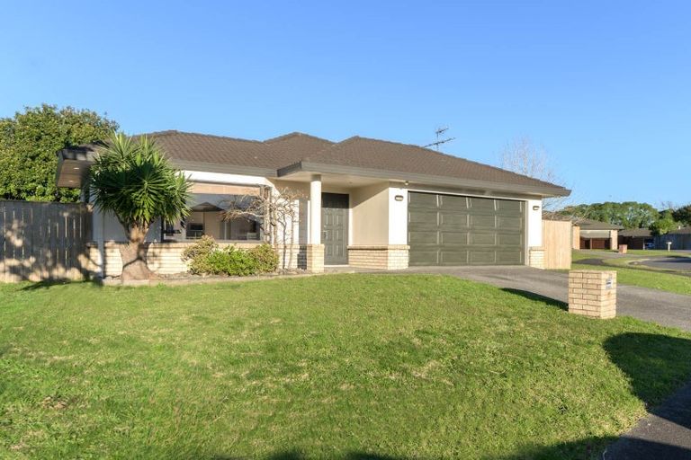 Photo of property in 20 Caragh Place, East Tamaki, Auckland, 2016