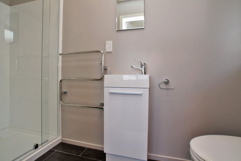 Photo of property in 12 Queens Park Crescent, Frankton, Hamilton, 3204