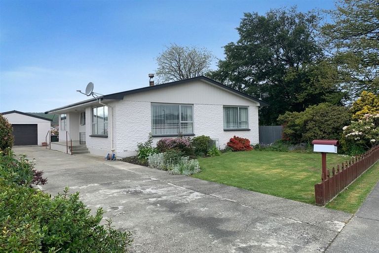 Photo of property in 10 Moa Place, Gore, 9710