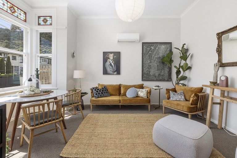Photo of property in 96 Pirie Street, Mount Victoria, Wellington, 6011
