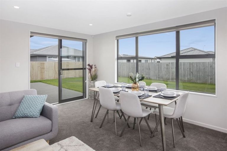 Photo of property in 10 Kingsbridge West, Burwood, Christchurch, 8083