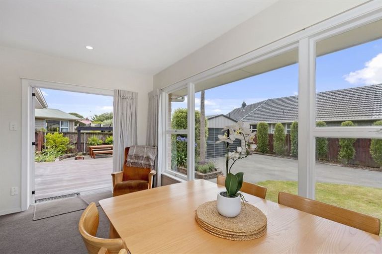 Photo of property in 360 Harewood Road, Bishopdale, Christchurch, 8053