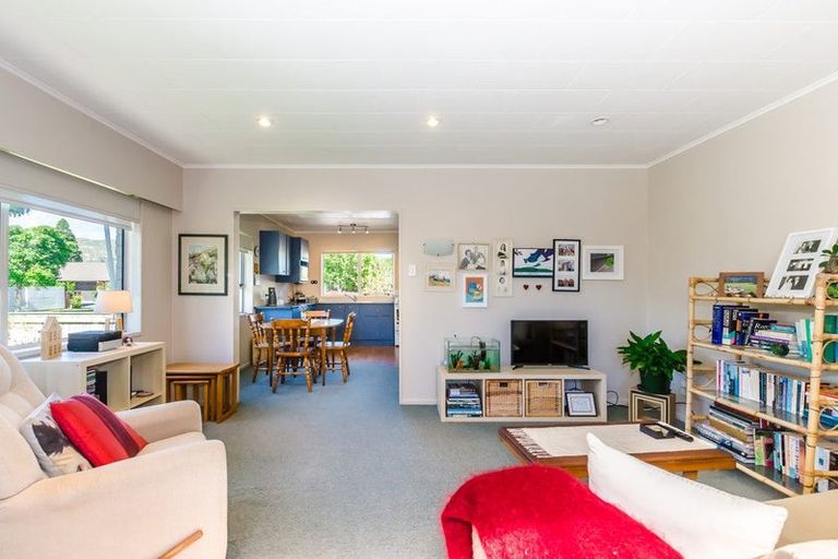 Photo of property in 7 Nimmo Avenue, Waikanae, 5036