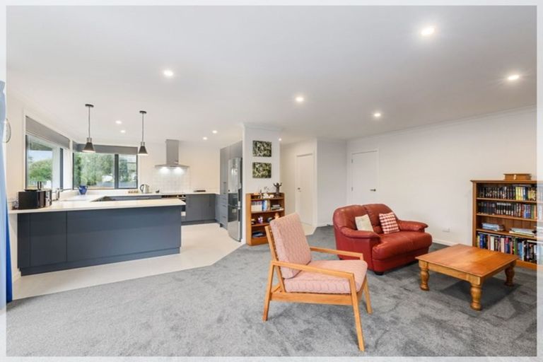 Photo of property in 41a Queenwood Road, Levin, 5510