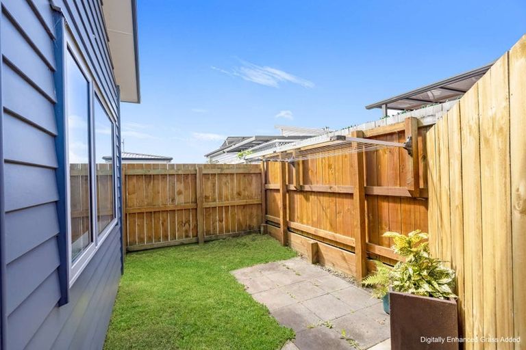 Photo of property in 9 Katipo Road, Takanini, 2112