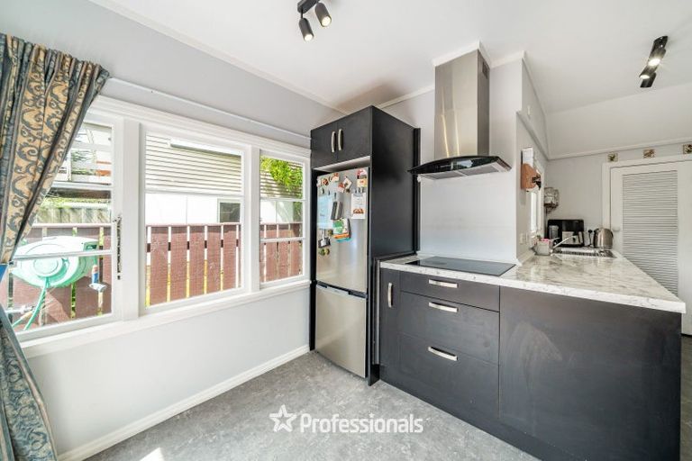 Photo of property in 8 Beechwood Lane, Te Marua, Upper Hutt, 5018