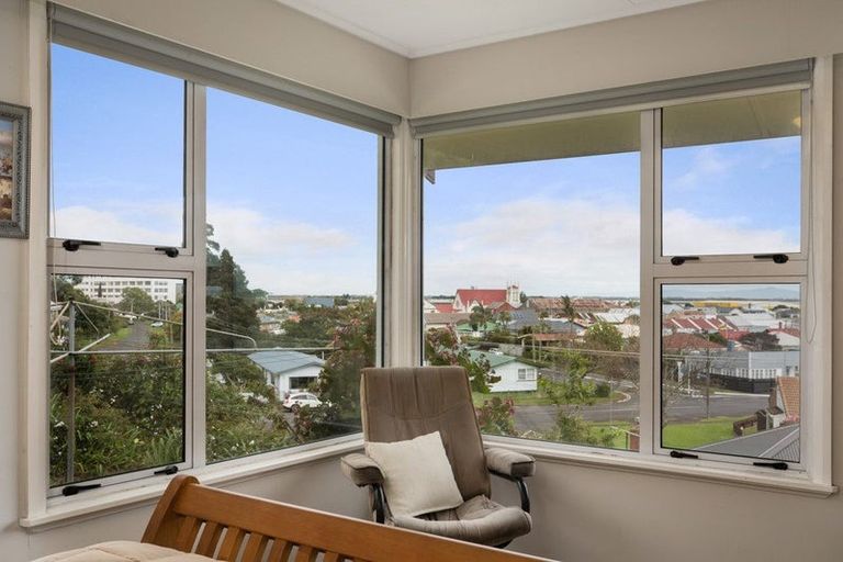 Photo of property in 100 Broad Street, Thames, 3500