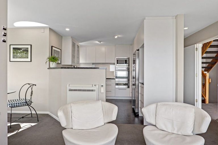 Photo of property in 3 Allom Lane, Cashmere, Christchurch, 8022