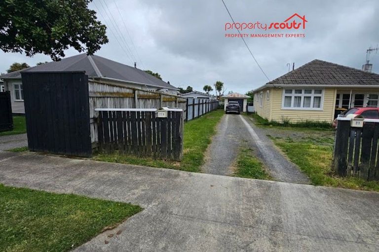 Photo of property in 71 Queenwood Road, Levin, 5510
