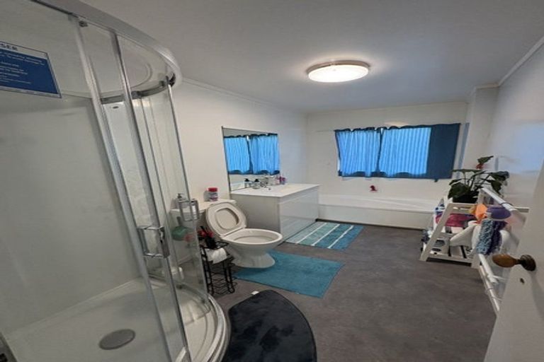 Photo of property in 15b Findlay Street, Tawa, Wellington, 5028