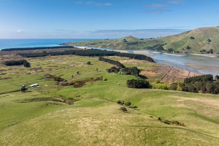 Photo of property in 452 Harington Point Road, Lower Portobello, Dunedin, 9077