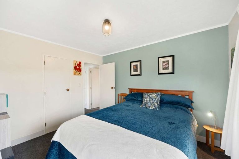 Photo of property in 30c Neeve Road, Taradale, Napier, 4112