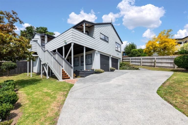Photo of property in 14 Clearview Heights, Ranui, Auckland, 0612