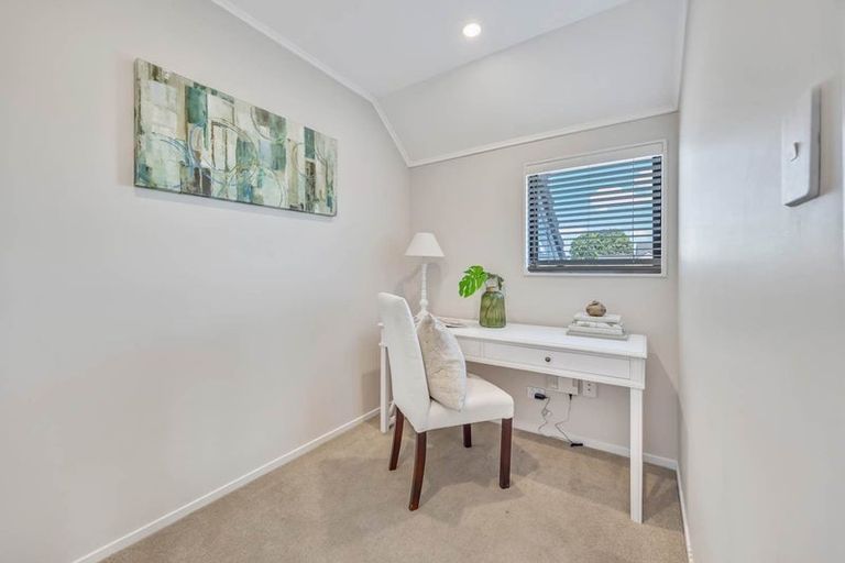 Photo of property in 1/7 Basilton Close, Bucklands Beach, Auckland, 2012
