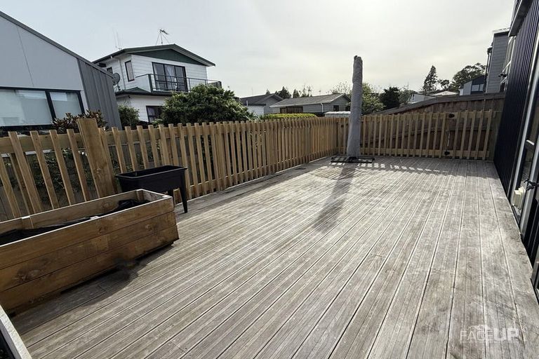 Photo of property in 70 Jacks Landing Drive, Hamilton Lake, Hamilton, 3204