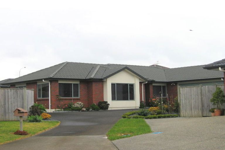 Photo of property in 15 Kalberry Place, East Tamaki, Auckland, 2016