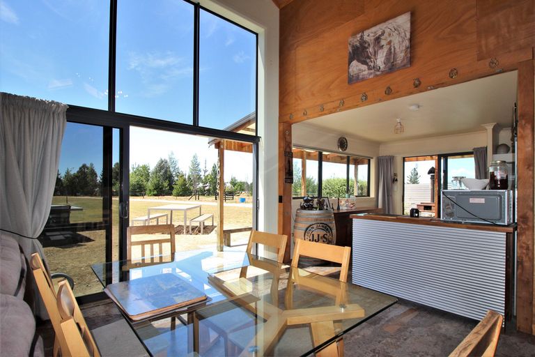 Photo of property in 249 Letts Gully Road, Letts Gully, Alexandra, 9393