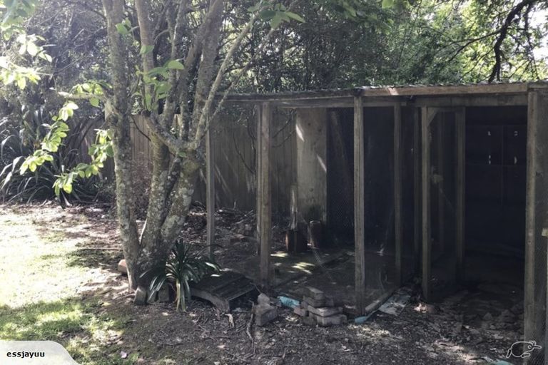 Photo of property in 1 Holdsworth Avenue, Trentham, Upper Hutt, 5018