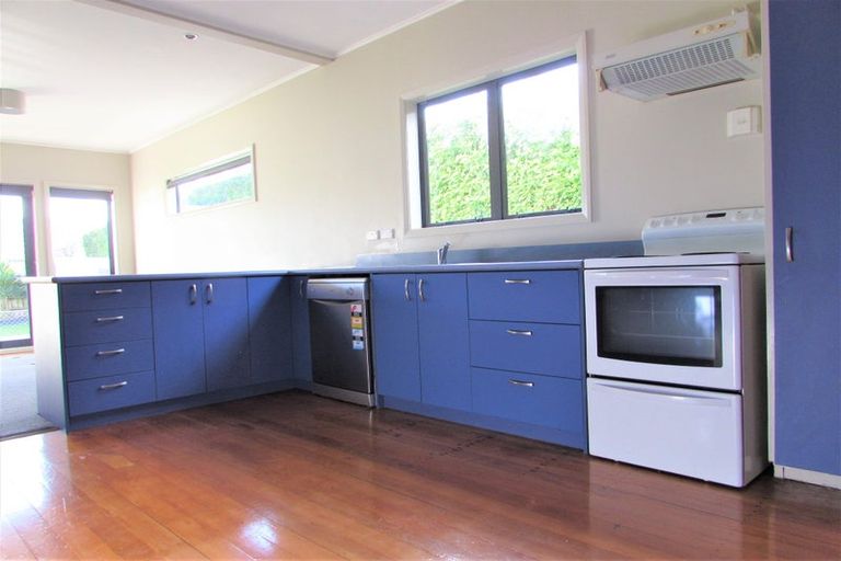 Photo of property in 41 Hall Crescent, Epuni, Lower Hutt, 5011