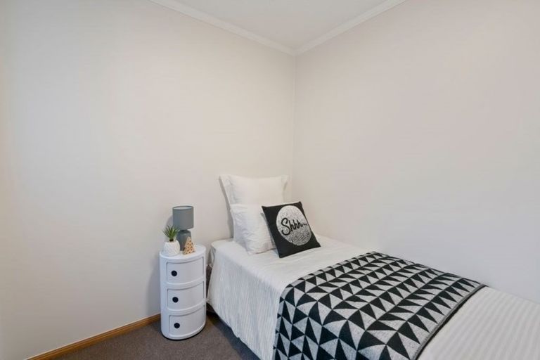 Photo of property in 3a Juniper Place, Burnside, Christchurch, 8053