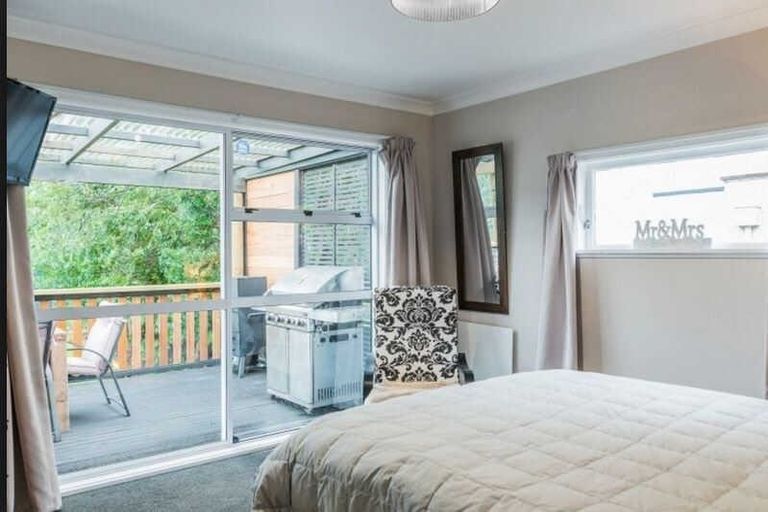 Photo of property in 9 Aorangi Road, Paraparaumu, 5032