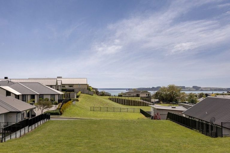 Photo of property in 32 Ridge Drive, Omokoroa, 3114