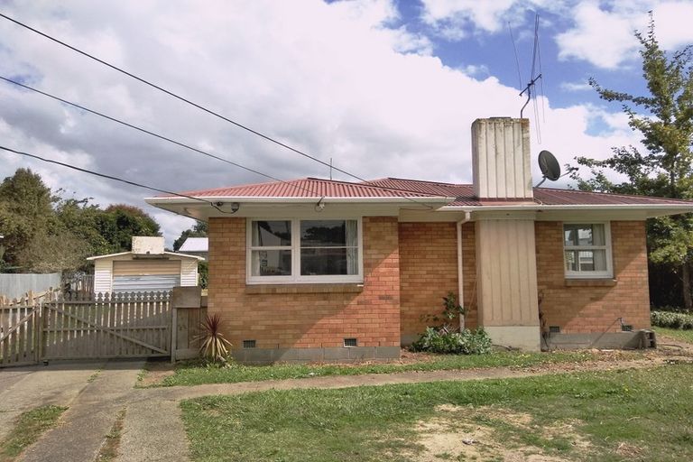 Photo of property in 31 Avalon Drive, Nawton, Hamilton, 3200