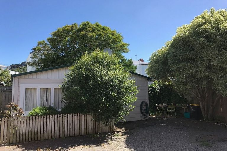 Photo of property in 3 Somerset Avenue, Newtown, Wellington, 6021