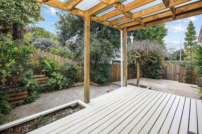 Photo of property in 46 Kowhai Street, Hamilton Lake, Hamilton, 3204