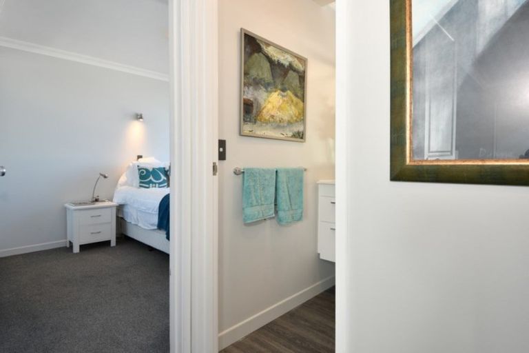 Photo of property in Elizabeth Height Apartments, 8 Elizabeth Street, Tauranga, 3110