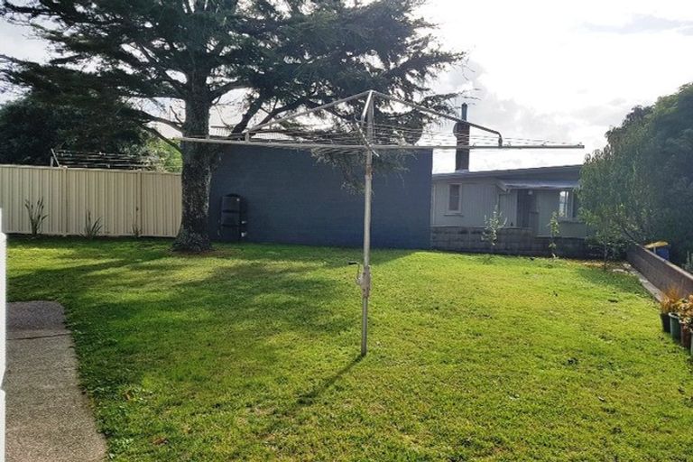 Photo of property in 15 Colin Wild Place, Glenfield, Auckland, 0629