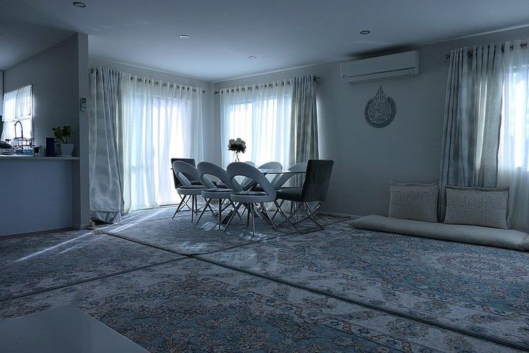 Photo of property in 10 Regis Park Drive, Pukekohe, 2120